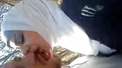 Dos hermanos mujeres señoritas haciendo el amor decidieron follar anal