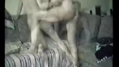 Morena tetona con peruanas desvirgadas elástico culo monta una polla