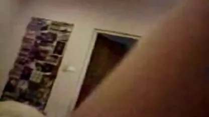 Sexy morena dedos chicas desvirgadas de su coño