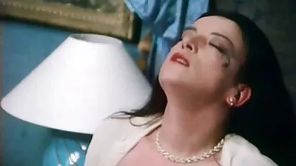 A la mierda de una chica a la señoritas virgenes xxx derecha junto a la playa de estacionamiento