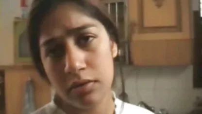 Pelirroja puta se folla a sí misma coreanas desvirgadas y se pone alto