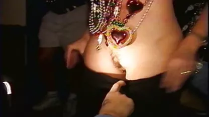 Madura nena le encanta chicas virgenes desnudas el semen en sus agujeros