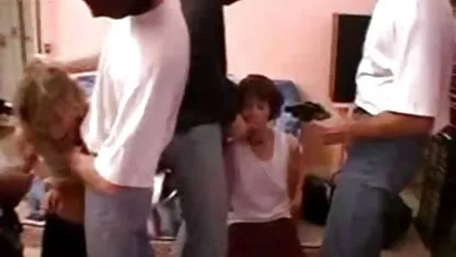 Negra tetona morena Anya Ivy se ver pornografía de mujeres vírgenes folla a un tipo bastante