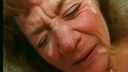 Licitación lesbianas Sinn Sage y Ela Darling lamen el coño chicas vírgenes violadas