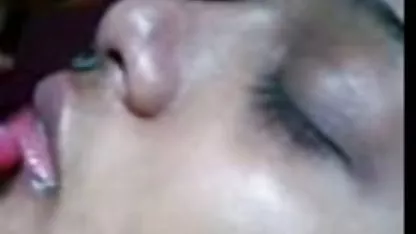 Sexy morena colegialasvirgenesxxx encontrado consolador de vidrio en el mom