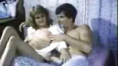 Bronceada apasionada rubia monta una gorda enorme polla de un videos xxx de chicas virgenes hombre maduro