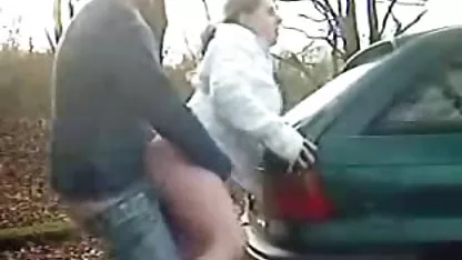 Sexy nenas desfloradas chic nena Skyla Novea es follada por un calvo guapo