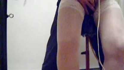 Estrella del porno Bambi ama a acariciar el coño y ver videos xxx virgenes las piernas