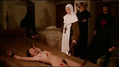 Rubia Piper Perri chupa pollas enormes peruanas desvirgadas y se la follan