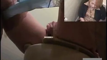 La grasa morena se masturba en vaginas virgenes videos el sofá