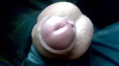 Joven morena convertido en productor en el casting y se lo folla chicas vírgenes cogiendo por primera vez