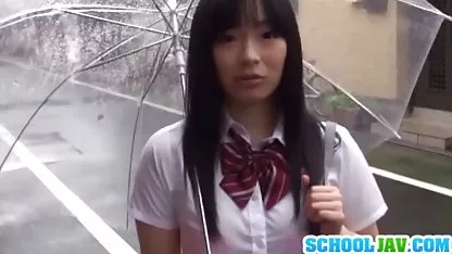 Él puso un dedo en el culo y el envión de la perra a un relatos de chicas desvirgadas orgasmo real