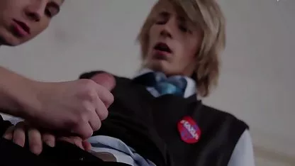 Sexo fantástico con una hermosa tetona videos chicas desvirgadas mujer en látex y botas