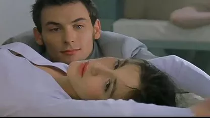 Chica chupa la polla y se la chicas de secundaria virgenes follan en el parque