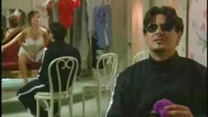 Profesor se folla ver desvirgaciones a su preciosa estudiante en el culo