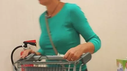 Tres amigos decidieron intentar desnudo chicas virgenes masturbandoce amor