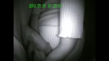 Maduro calvo tio se folla a una guapa morena y se videos xxx de chicas vírgenes corre en su barriga