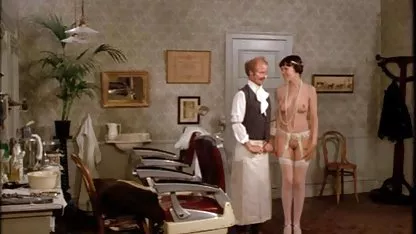 Un estudiante se acercó xxx caseras virgenes a casting porno para ganar dinero